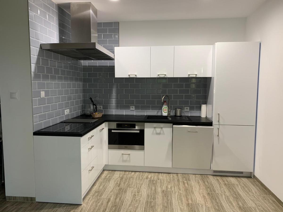 Yacht Club Apartamenty Radzyń Екстериор снимка