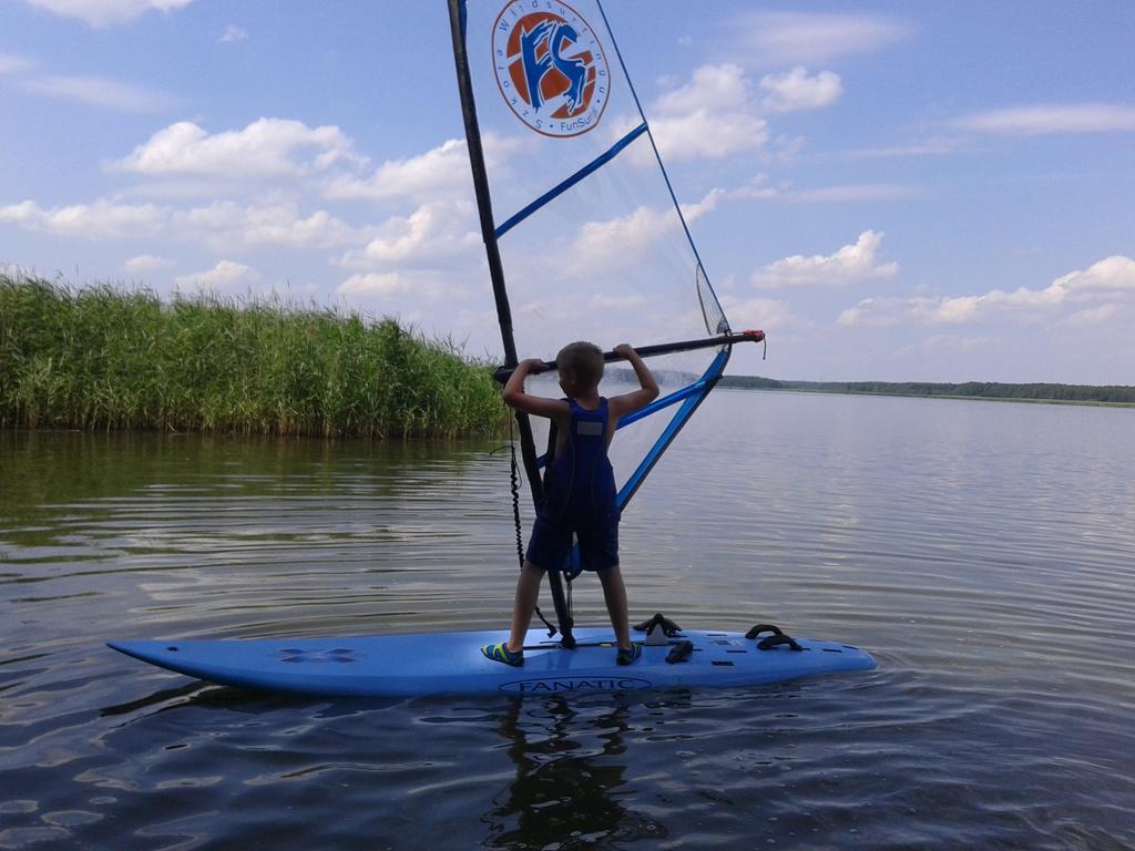 Yacht Club Apartamenty Radzyń Екстериор снимка